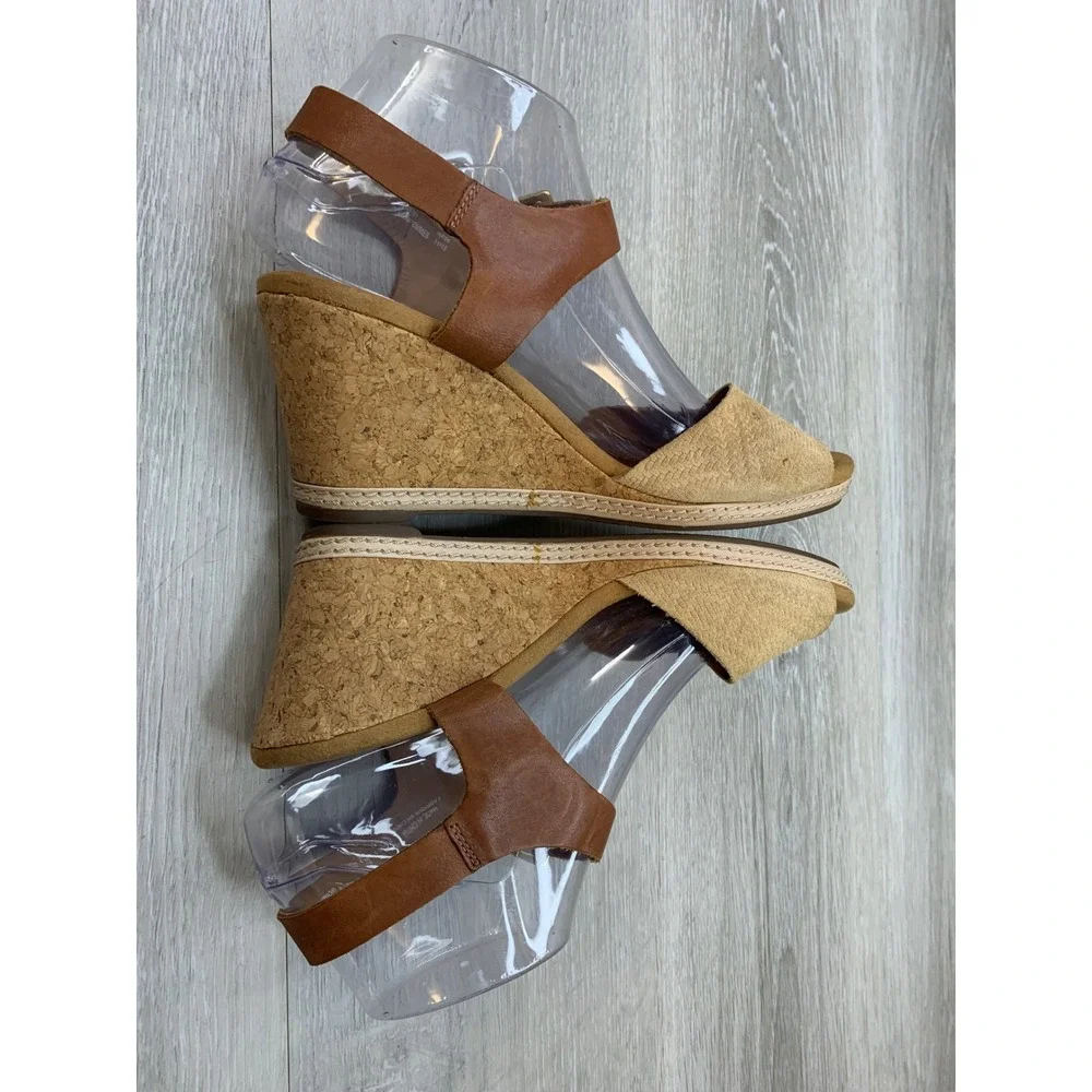 Clarks Collection Cushion Soft Tan Suede Brown Leather Cork Wedge Sandals 8.5